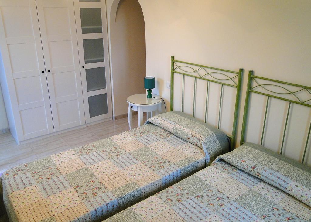 Apartamentos El Pinedo Ноха Номер фото